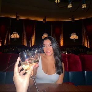 Meet your Posher, Janelle